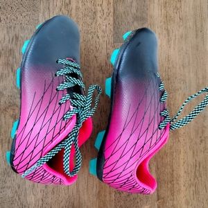 Girls soccer cleats